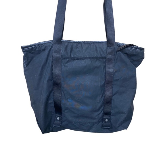 Lululemon Summer lovin Black nylon zipper closure tote - Picture 2 of 14